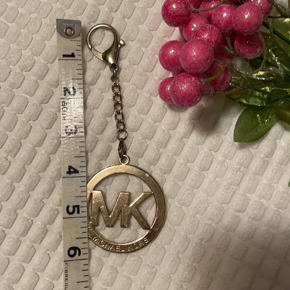 MIchael Kors key chain - Picture 2 of 2